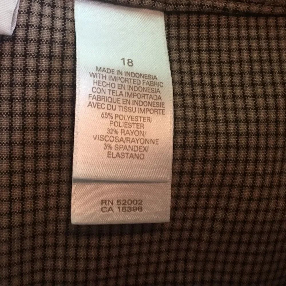 JM Collection Women’s Sz 18 Capri Slacks - Picture 5 of 11